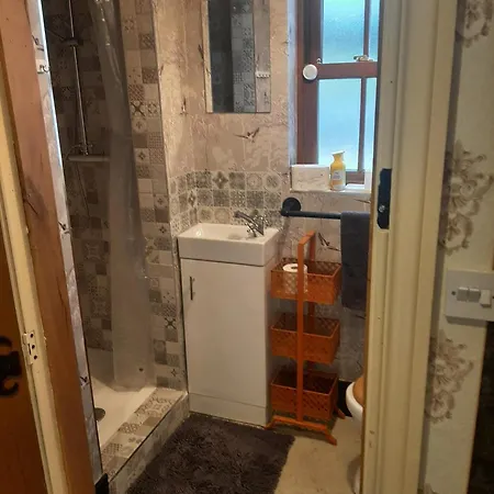 Willow F91x0c8 Apartment