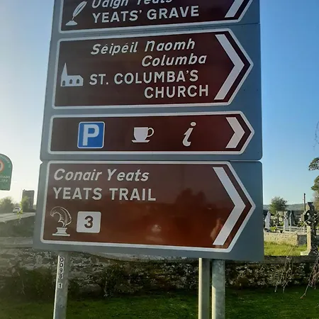 Willow F91x0c8 Apartment